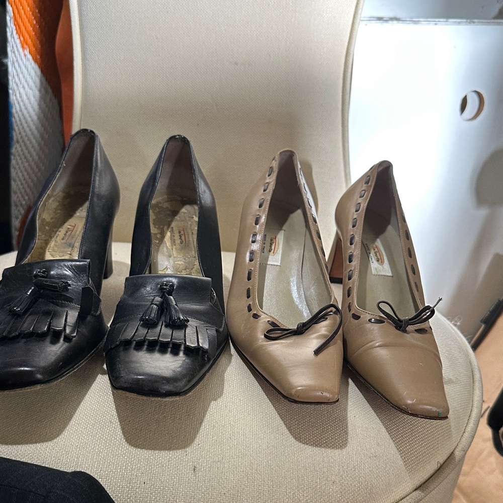Talbots Black and Tan Heels with Tassel and Bow Detail